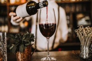 ĐIỀU GÌ TẠO NÊN HƯƠNG VỊ CỦA RƯỢU VANG ĐỎ - BẠN ĐÃ BIẾT CHƯA ?